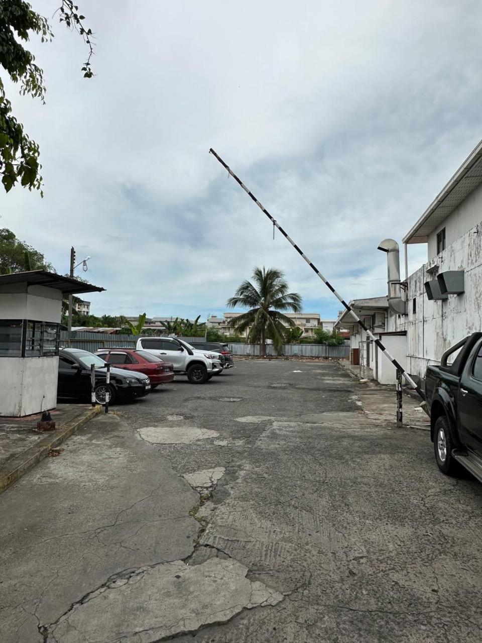 De Choice Hotel Tawau Exterior photo